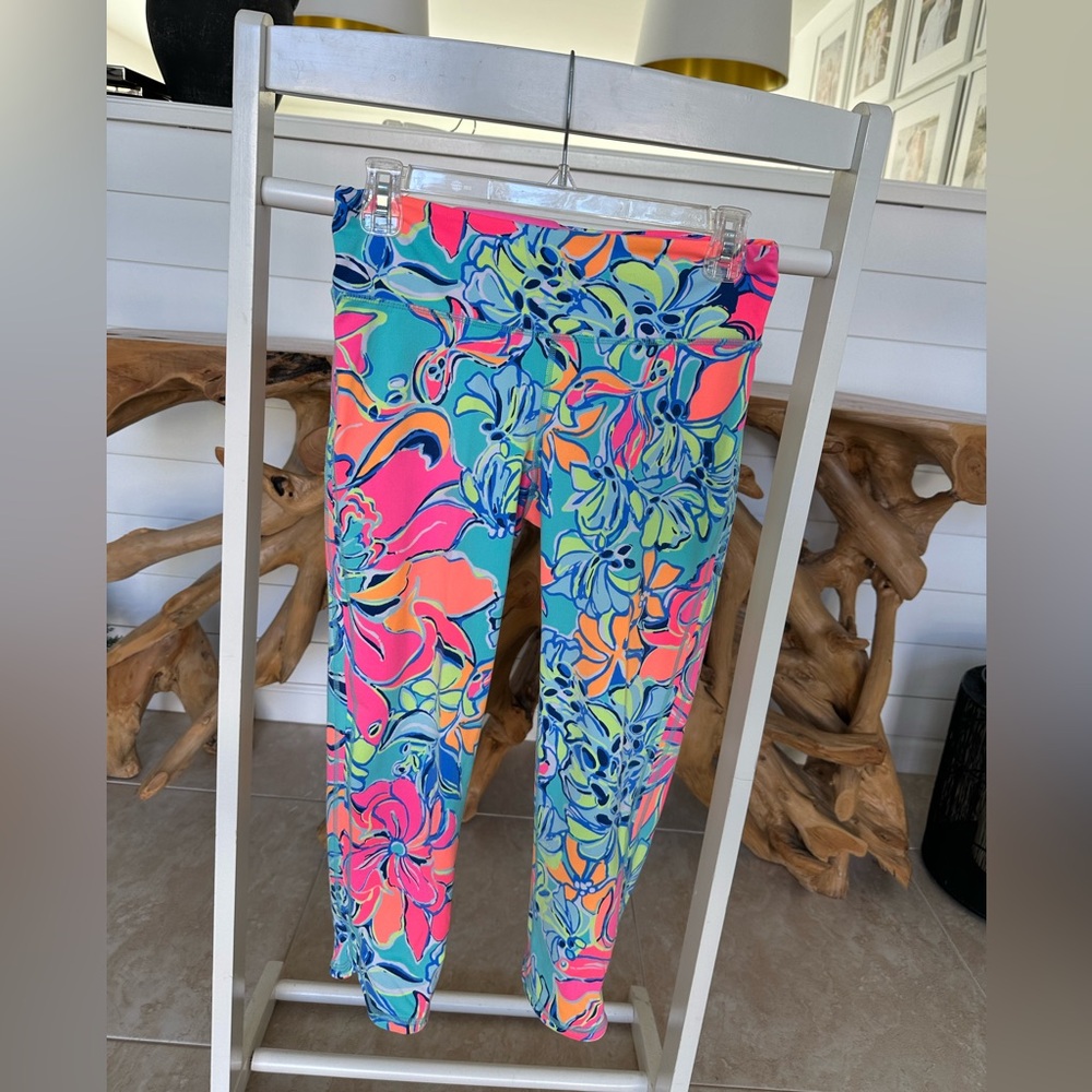 Lilly Pulitzer Luxletic leggings size medium